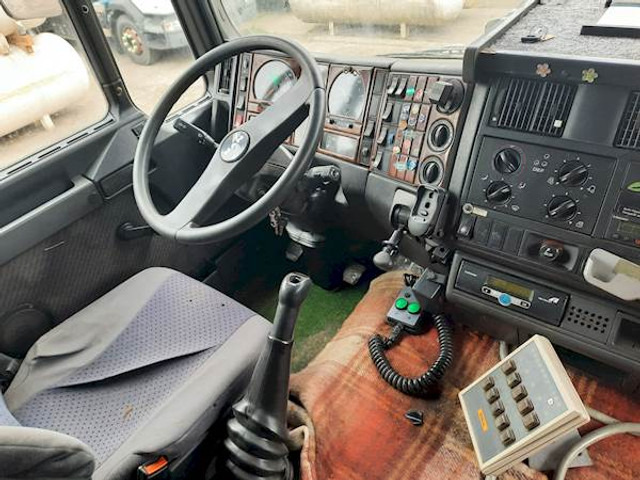 Timber truck MAN 27.464 6X4: picture 7 Timber truck MAN 27.464 6X4: picture 7