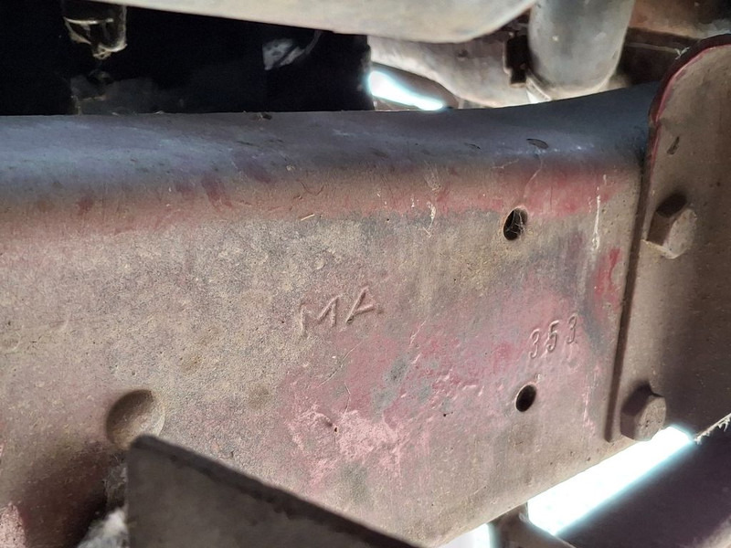 Cab chassis truck Mercedes-Benz 1113: picture 18