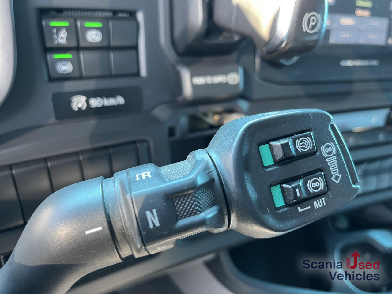 SCANIA R 450 A4x2NA RETARDER 8T DIFF-L SMART2 - Tractor unit: picture 4 SCANIA R 450 A4x2NA RETARDER 8T DIFF-L SMART2 - Tractor unit: picture 4