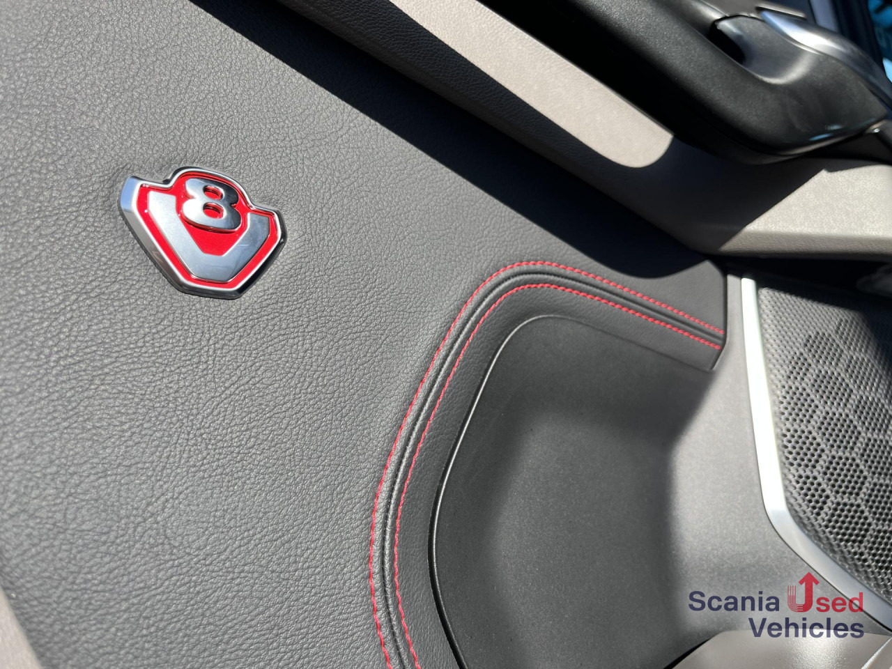 SCANIA R 730 A4x2NB V8 RETARDER FULL AIR 9T NAVI LED S2 - Tractor unit: picture 3 SCANIA R 730 A4x2NB V8 RETARDER FULL AIR 9T NAVI LED S2 - Tractor unit: picture 3