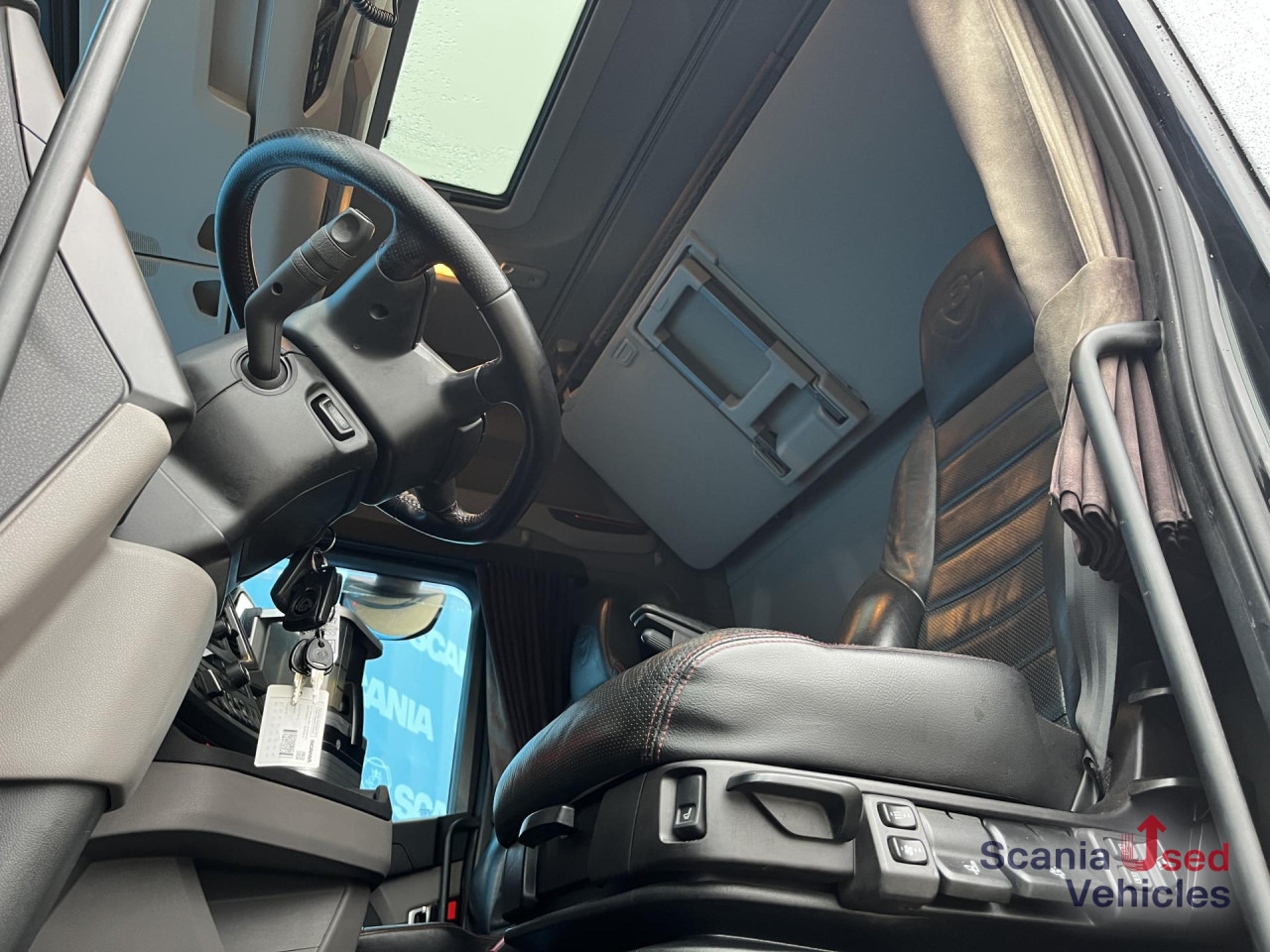 SCANIA S 520 A4x2NB V8 RETARDER DIFF-L FULL AIR 9T P-AIRC - Tractor unit: picture 2 SCANIA S 520 A4x2NB V8 RETARDER DIFF-L FULL AIR 9T P-AIRC - Tractor unit: picture 2