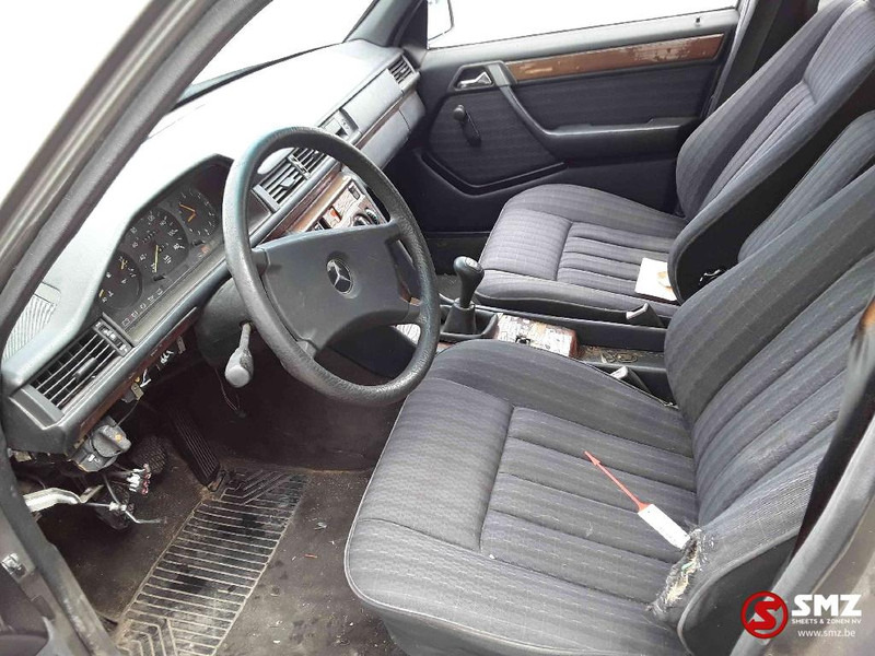 Car Mercedes-Benz: picture 7