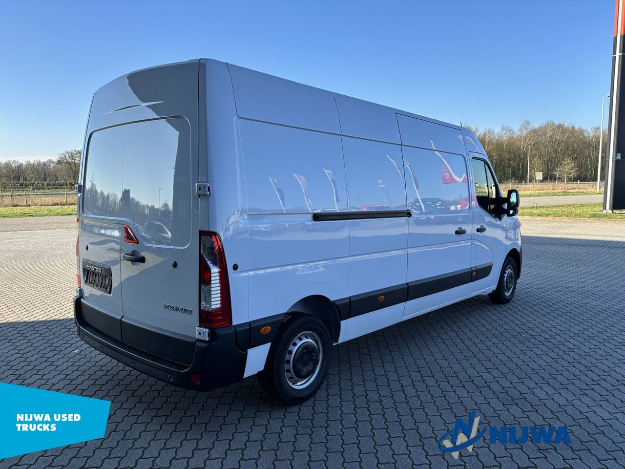 Renault Master 135 L3H2 Parkeersensoren + Cruise control - Small van: picture 3 Renault Master 135 L3H2 Parkeersensoren + Cruise control - Small van: picture 3