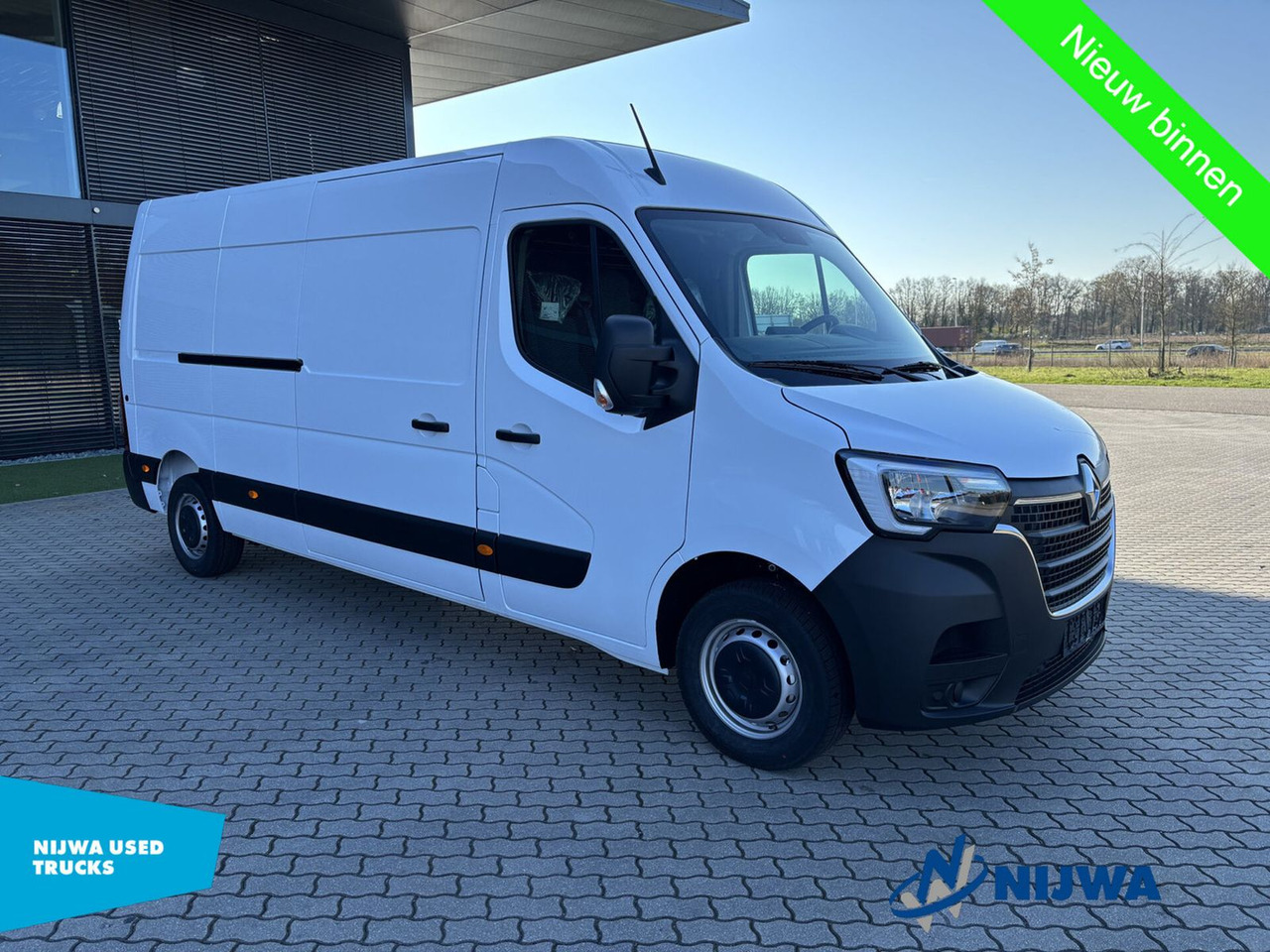 Renault Master 135 L3H2 Parkeersensoren + Cruise control - Small van: picture 2 Renault Master 135 L3H2 Parkeersensoren + Cruise control - Small van: picture 2