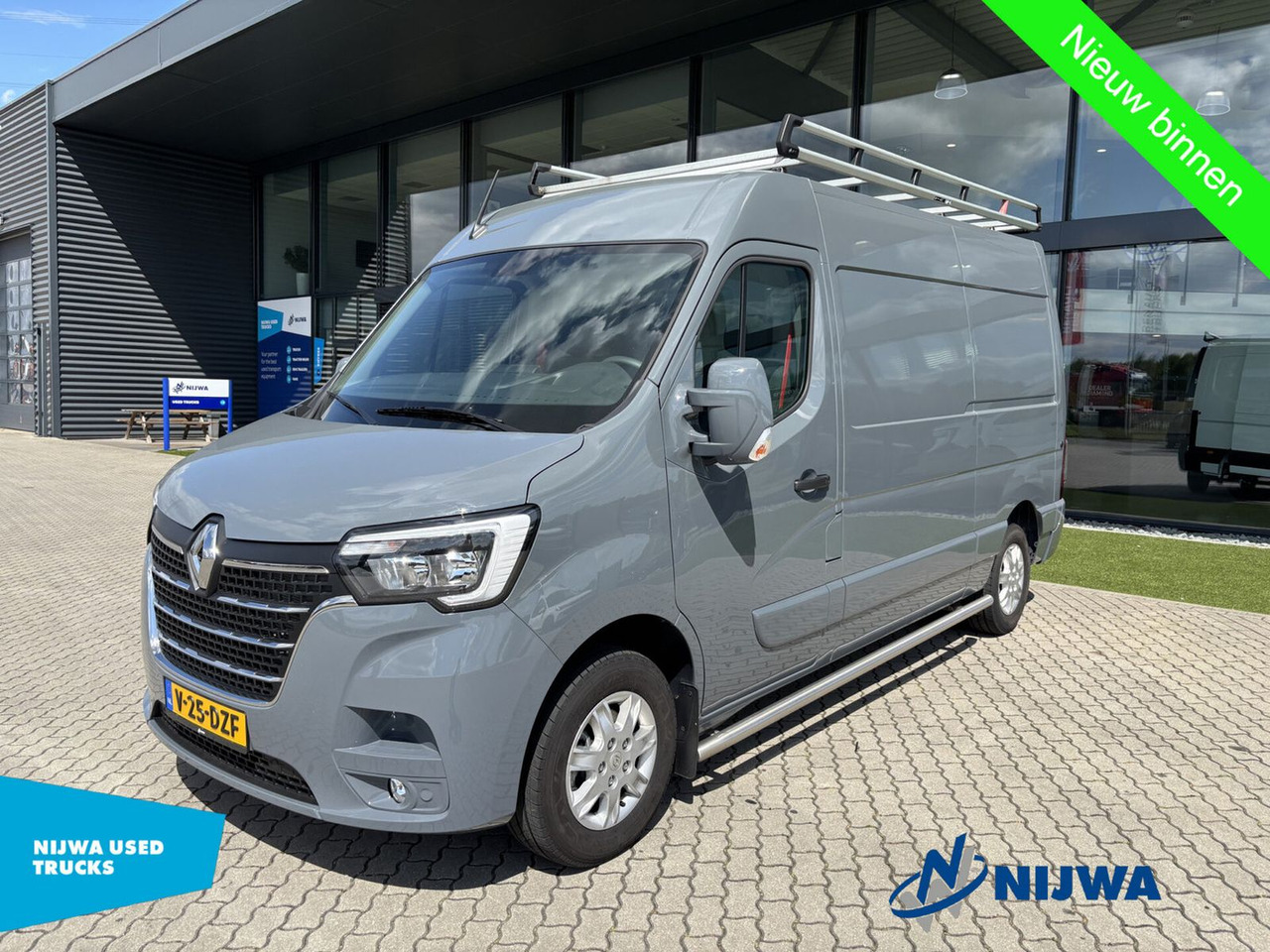 Renault Master T35 150 L2H2 Imperial + Trekhaak Kasten - Panel van: picture 1 Renault Master T35 150 L2H2 Imperial + Trekhaak Kasten - Panel van: picture 1