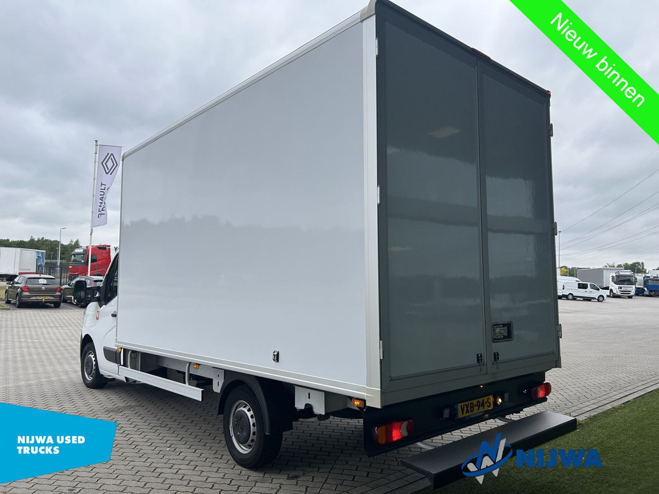 Renault Master T35 165 Navigatie + Achteruitrijcamera - Cab chassis truck: picture 4 Renault Master T35 165 Navigatie + Achteruitrijcamera - Cab chassis truck: picture 4