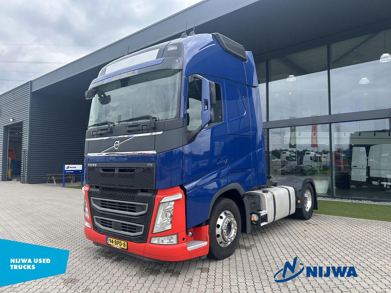 Volvo FH 460 4x2 I-Save + Compressor - Tractor unit: picture 1 Volvo FH 460 4x2 I-Save + Compressor - Tractor unit: picture 1