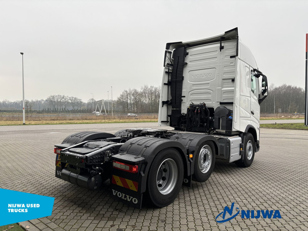 Volvo FH 460 6x2 /4 PTO + I-Parkcool - Tractor unit: picture 3 Volvo FH 460 6x2 /4 PTO + I-Parkcool - Tractor unit: picture 3