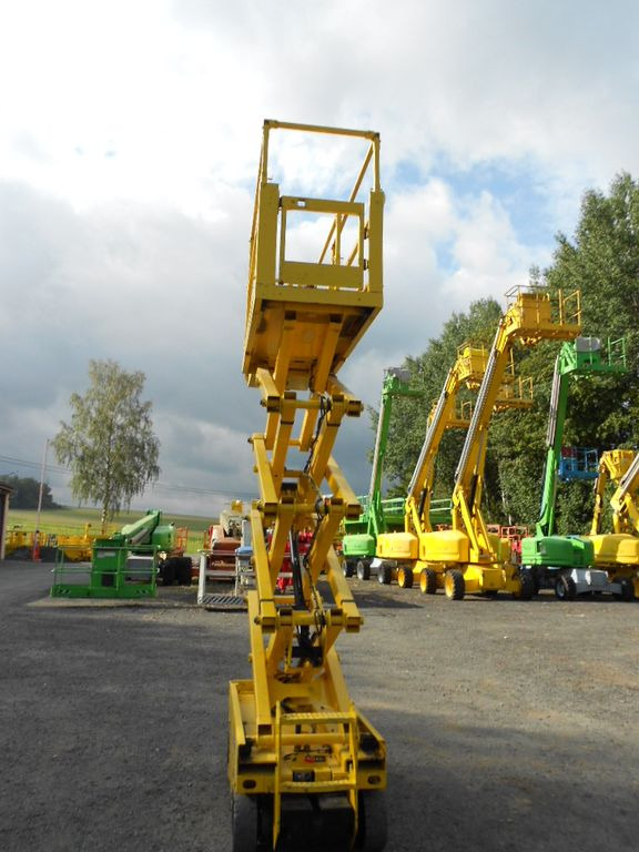 Genie GS 1930, Scherenarbeitsbühne Genie 8 m Genie GS 1930, Scherenarbeitsbühne Genie 8 m - Scissor lift: picture 3 Genie GS 1930, Scherenarbeitsbühne Genie 8 m Genie GS 1930, Scherenarbeitsbühne Genie 8 m - Scissor lift: picture 3