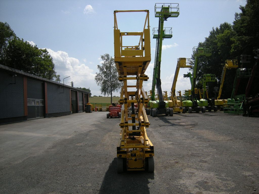 Genie GS-2632, Scherenarbeitsbühne Genie 10 m - Truck mounted aerial platform: picture 3 Genie GS-2632, Scherenarbeitsbühne Genie 10 m - Truck mounted aerial platform: picture 3