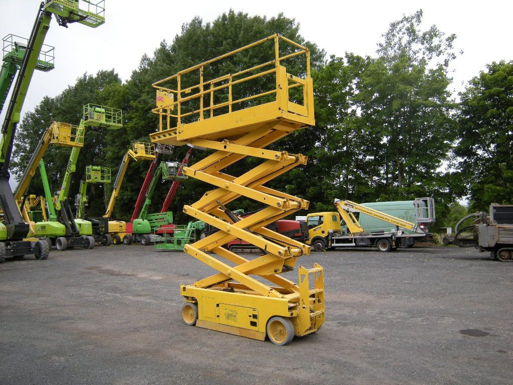 Genie GS-2632, Scherenarbeitsbühne Genie 10 m - Truck mounted aerial platform: picture 4 Genie GS-2632, Scherenarbeitsbühne Genie 10 m - Truck mounted aerial platform: picture 4