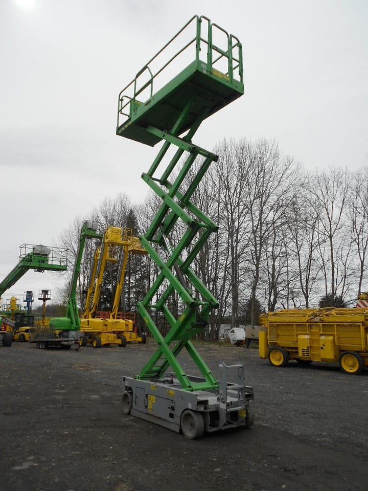 Genie GS 2646, Scherenarbeitsbühne Genie 9,9 m - Truck mounted aerial platform: picture 4 Genie GS 2646, Scherenarbeitsbühne Genie 9,9 m - Truck mounted aerial platform: picture 4