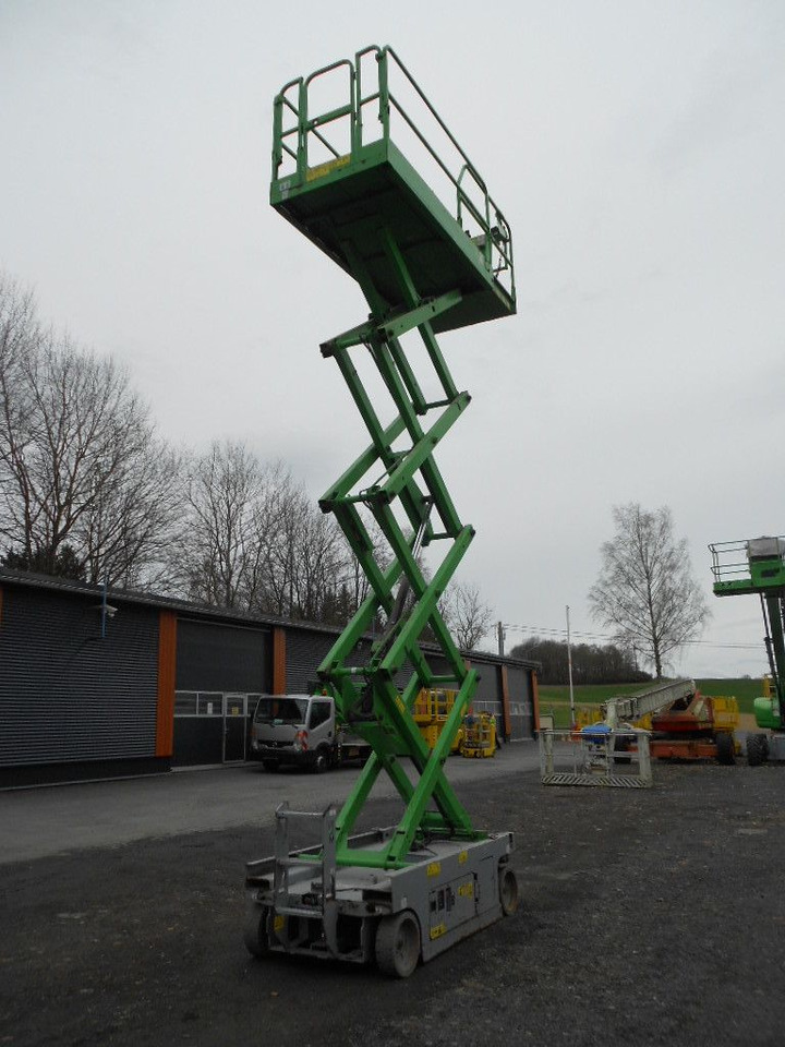 Genie GS 2646, Scherenarbeitsbühne Genie 9,9 m - Truck mounted aerial platform: picture 2 Genie GS 2646, Scherenarbeitsbühne Genie 9,9 m - Truck mounted aerial platform: picture 2