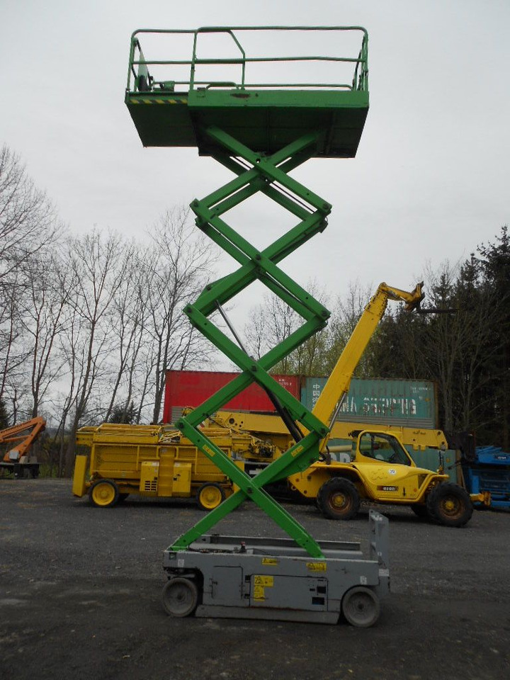 Genie GS 2646, Scherenarbeitsbühne Genie 9,9 m - Truck mounted aerial platform: picture 5 Genie GS 2646, Scherenarbeitsbühne Genie 9,9 m - Truck mounted aerial platform: picture 5