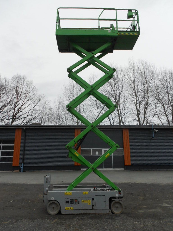 Genie GS 2646, Scherenarbeitsbühne Genie 9,9 m - Truck mounted aerial platform: picture 1 Genie GS 2646, Scherenarbeitsbühne Genie 9,9 m - Truck mounted aerial platform: picture 1
