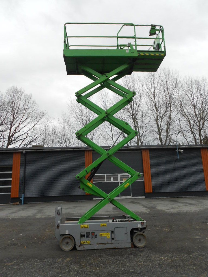 Genie GS 2646, Scherenarbeitsbühne Genie 9,9 m - Truck mounted aerial platform: picture 1 Genie GS 2646, Scherenarbeitsbühne Genie 9,9 m - Truck mounted aerial platform: picture 1