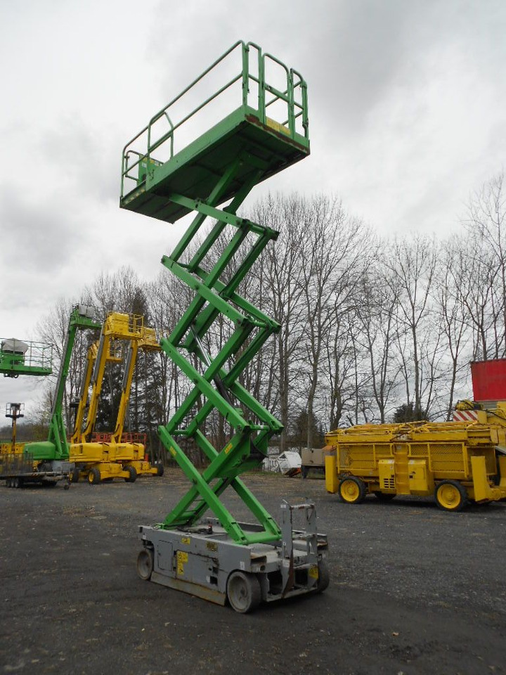 Genie GS 2646, Scherenarbeitsbühne Genie 9,9 m - Truck mounted aerial platform: picture 3 Genie GS 2646, Scherenarbeitsbühne Genie 9,9 m - Truck mounted aerial platform: picture 3
