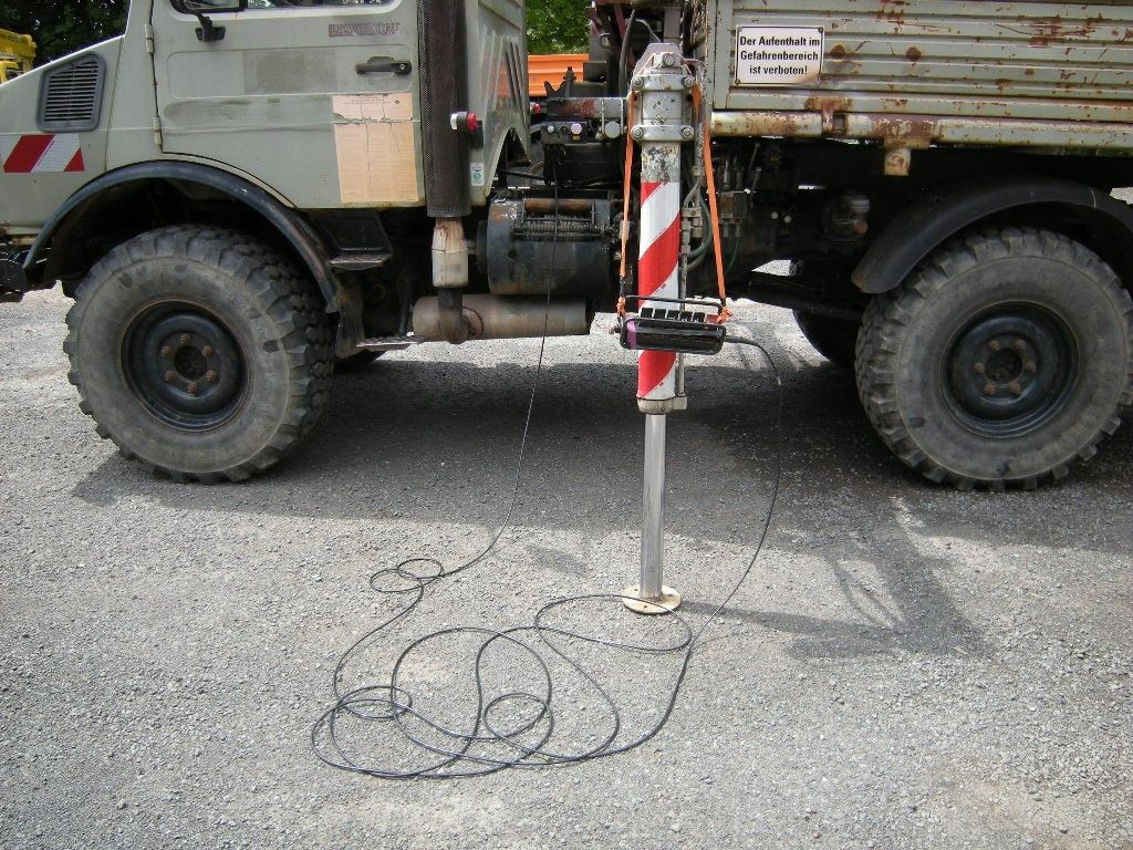 Mercedes-Benz Unimog U1250 mit Kran MKG 105 - Tipper van: picture 5 Mercedes-Benz Unimog U1250 mit Kran MKG 105 - Tipper van: picture 5