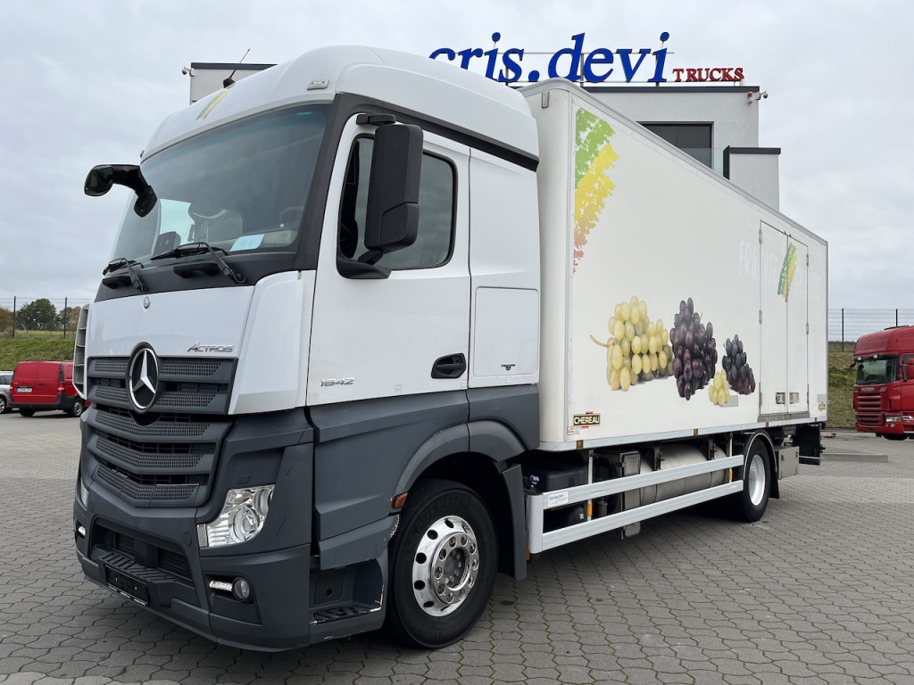 Mercedes-Benz 1842 4x2 LBW Kühlung - Box truck: picture 1 Mercedes-Benz 1842 4x2 LBW Kühlung - Box truck: picture 1