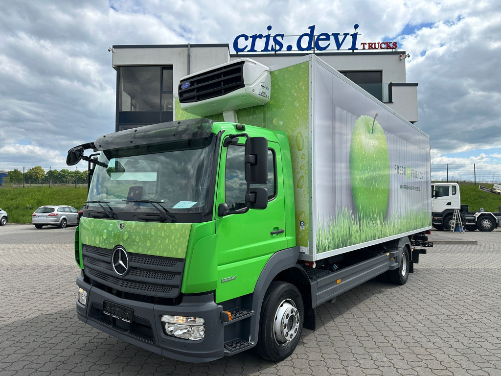 Mercedes-Benz Atego 1224 4x2 Carrier Xarios 600T Kühlkoffer LBW - Refrigerator truck: picture 1 Mercedes-Benz Atego 1224 4x2 Carrier Xarios 600T Kühlkoffer LBW - Refrigerator truck: picture 1