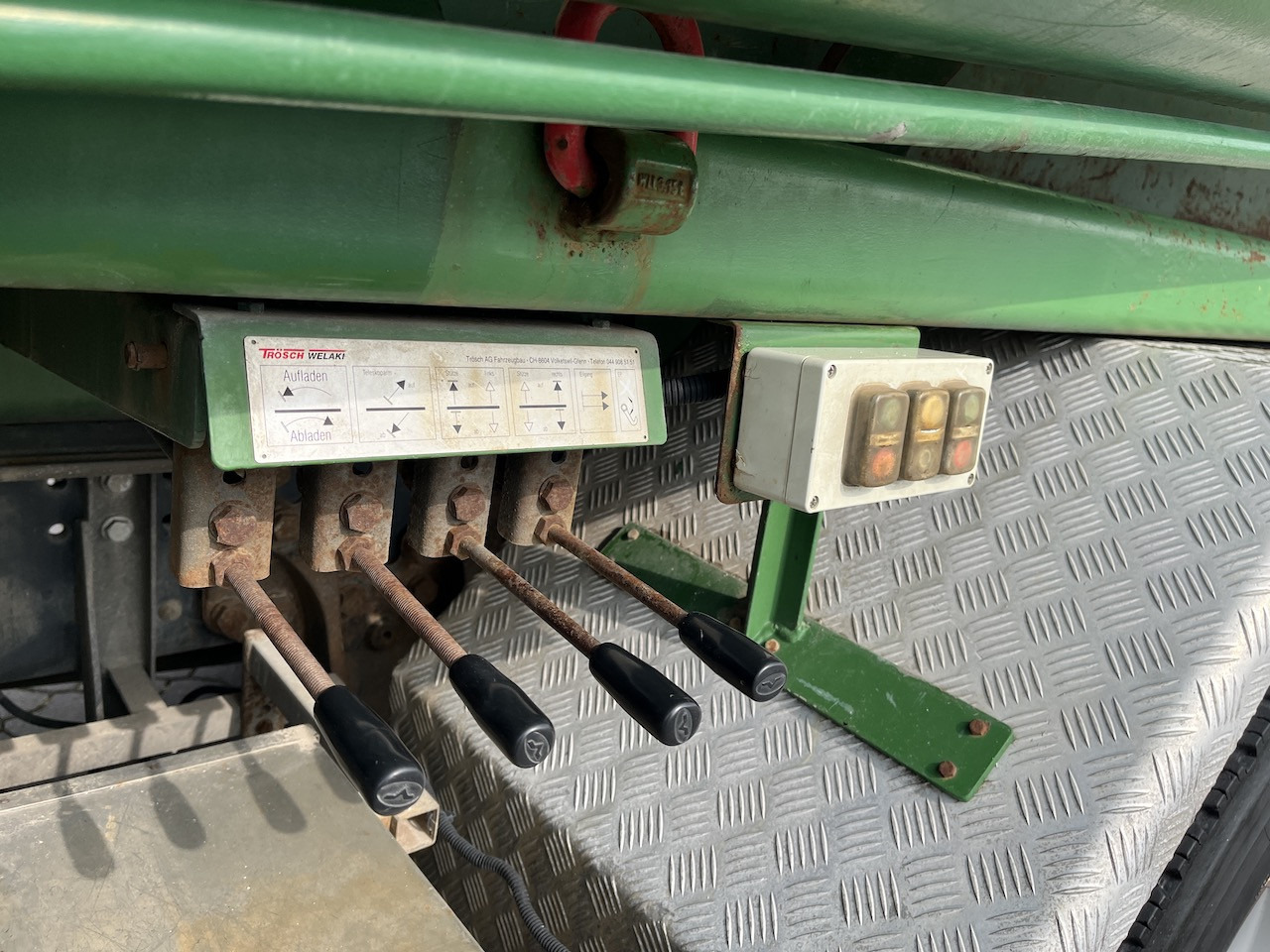 Scania P360 6x2 Trösch Absetzkipper Container - Skip loader truck: picture 5 Scania P360 6x2 Trösch Absetzkipper Container - Skip loader truck: picture 5