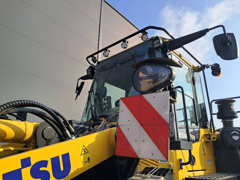 Wheel loader Komatsu WA380-8E0: picture 14