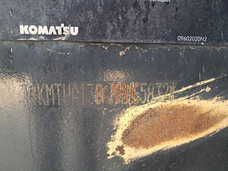 Wheel loader Komatsu WA380-8E0: picture 11