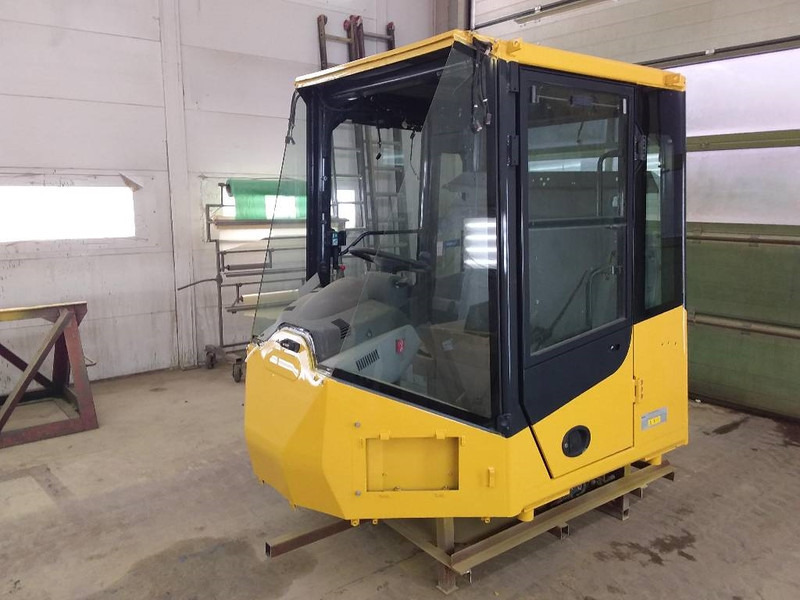Komatsu WA500-7 Cabine - Cab and interior for Construction machinery: picture 2 Komatsu WA500-7 Cabine - Cab and interior for Construction machinery: picture 2