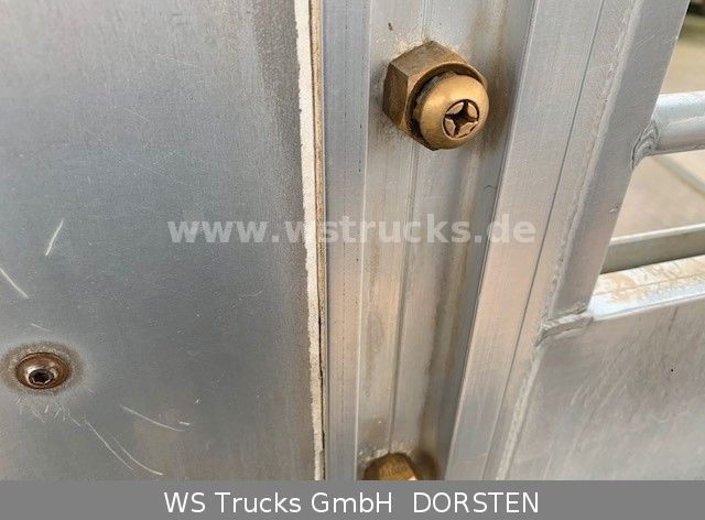 Finkl 3 Stock Ausahrbares Dach Vollalu Typ 2 - Livestock semi-trailer: picture 5 Finkl 3 Stock Ausahrbares Dach Vollalu Typ 2 - Livestock semi-trailer: picture 5