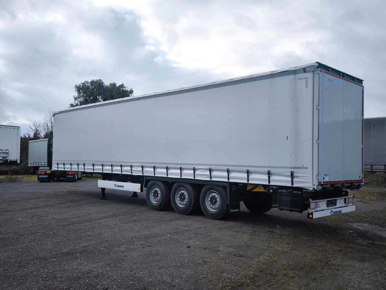 Krone Planauflieger SDP 27 Edscha - Curtainsider semi-trailer: picture 5 Krone Planauflieger SDP 27 Edscha - Curtainsider semi-trailer: picture 5