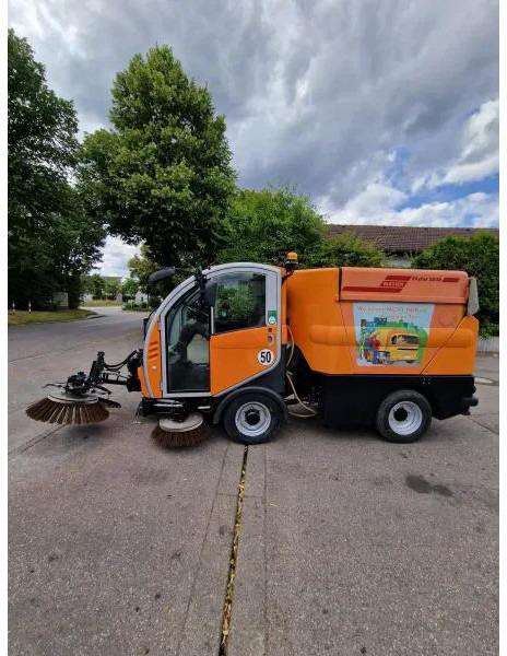 Bucher Kehrmaschine BUCHER-GUYER Kehrmaschine EG 4.500 kg Diesel Topzustand - Industrial sweeper: picture 1 Bucher Kehrmaschine BUCHER-GUYER Kehrmaschine EG 4.500 kg Diesel Topzustand - Industrial sweeper: picture 1