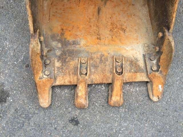 600mm - Porteur 8 Tonnes - Excavator bucket: picture 2 600mm - Porteur 8 Tonnes - Excavator bucket: picture 2