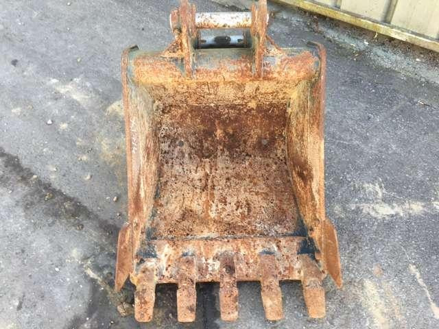 HYUNDAI Robex 55-7 - 700mm - Axes 45mm - Excavator bucket: picture 3 HYUNDAI Robex 55-7 - 700mm - Axes 45mm - Excavator bucket: picture 3