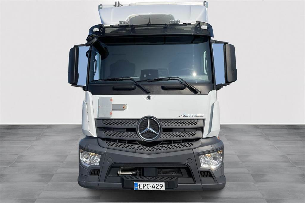 Mercedes-Benz Actros 1827 4x2 8,7m umpikori+PL nostin - Isothermal truck: picture 3 Mercedes-Benz Actros 1827 4x2 8,7m umpikori+PL nostin - Isothermal truck: picture 3