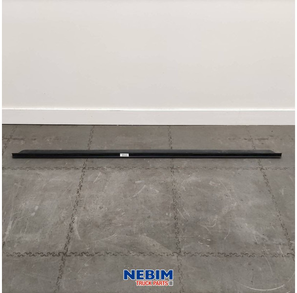 Renault Renault - 7482499218 - Side skirts extension 155cm - Spare parts for Truck: picture 2 Renault Renault - 7482499218 - Side skirts extension 155cm - Spare parts for Truck: picture 2
