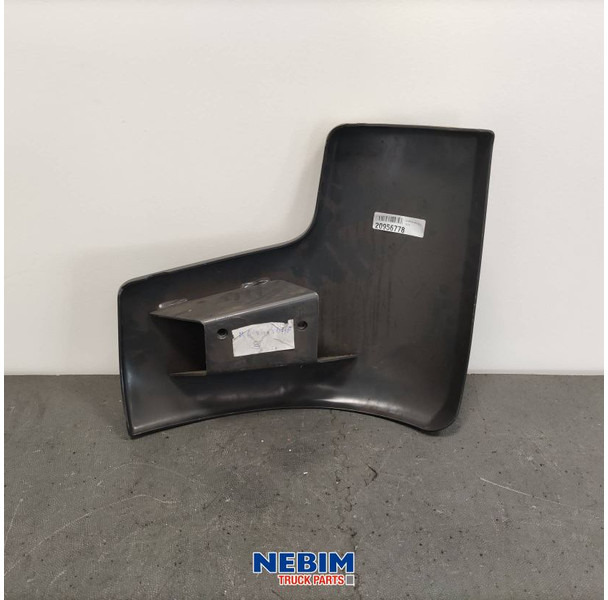 Volvo Volvo - 20956778 - Bumperhoek rechts FE - Spare parts for Truck: picture 2 Volvo Volvo - 20956778 - Bumperhoek rechts FE - Spare parts for Truck: picture 2