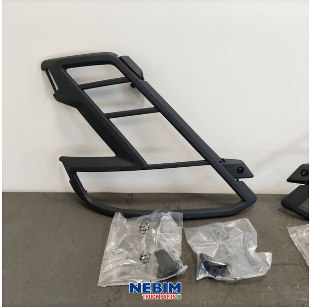 Volvo Volvo - 23146213 - Koplampbescherming FM5/E - Spare parts for Truck: picture 2 Volvo Volvo - 23146213 - Koplampbescherming FM5/E - Spare parts for Truck: picture 2