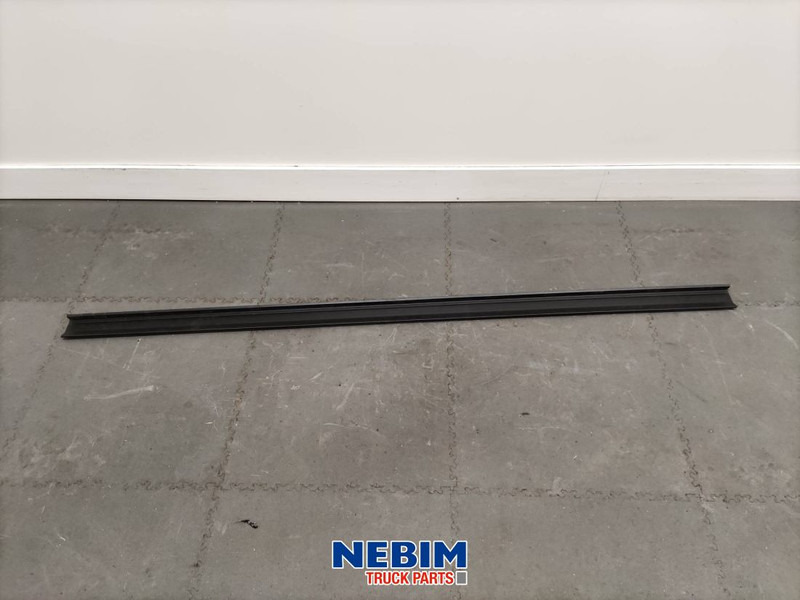 Volvo Volvo - 82639126 - Flap boven links 169cm - Spare parts for Truck: picture 2 Volvo Volvo - 82639126 - Flap boven links 169cm - Spare parts for Truck: picture 2