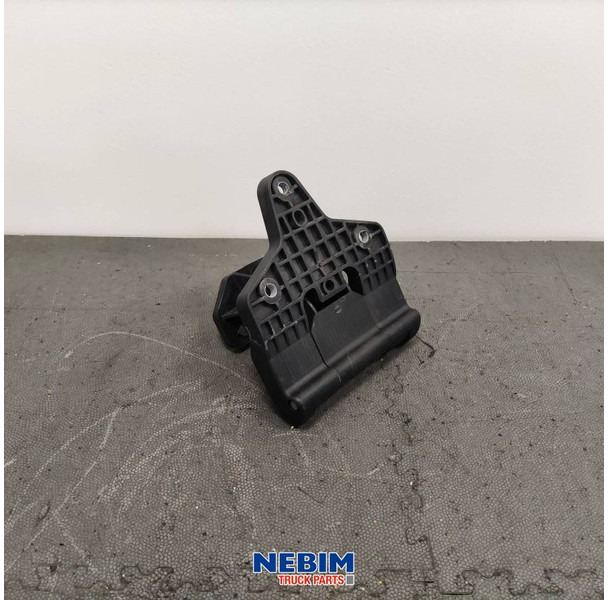 Volvo Volvo - 82829015 - Scharnier frontgrille FL - Spare parts for Truck: picture 1 Volvo Volvo - 82829015 - Scharnier frontgrille FL - Spare parts for Truck: picture 1
