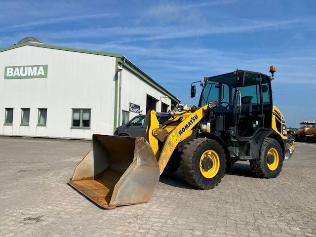 Komatsu WA 70 M-8 (12005446) - Wheel loader: picture 1 Komatsu WA 70 M-8 (12005446) - Wheel loader: picture 1
