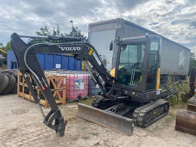 Volvo ECR 35 D MIETE / RENTAL (12001934) - Mini excavator: picture 1 Volvo ECR 35 D MIETE / RENTAL (12001934) - Mini excavator: picture 1