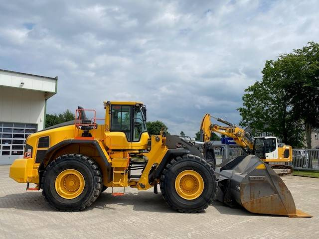 Volvo L 260 H MIETE / RENTAL (12002252) - Wheel loader: picture 5 Volvo L 260 H MIETE / RENTAL (12002252) - Wheel loader: picture 5