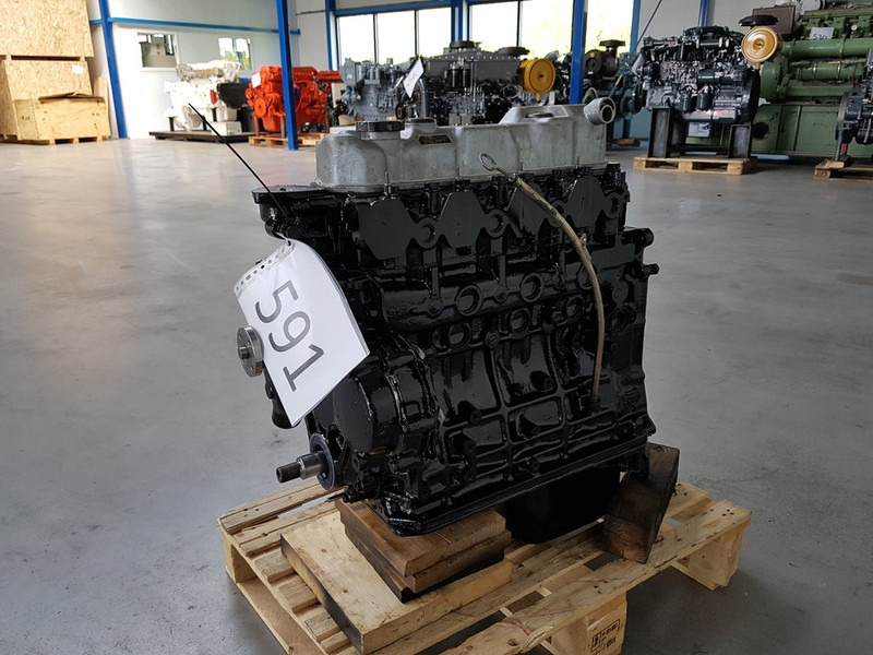 Mitsubishi 4D31 LONGBLOCK - Construction machinery: picture 2 Mitsubishi 4D31 LONGBLOCK - Construction machinery: picture 2