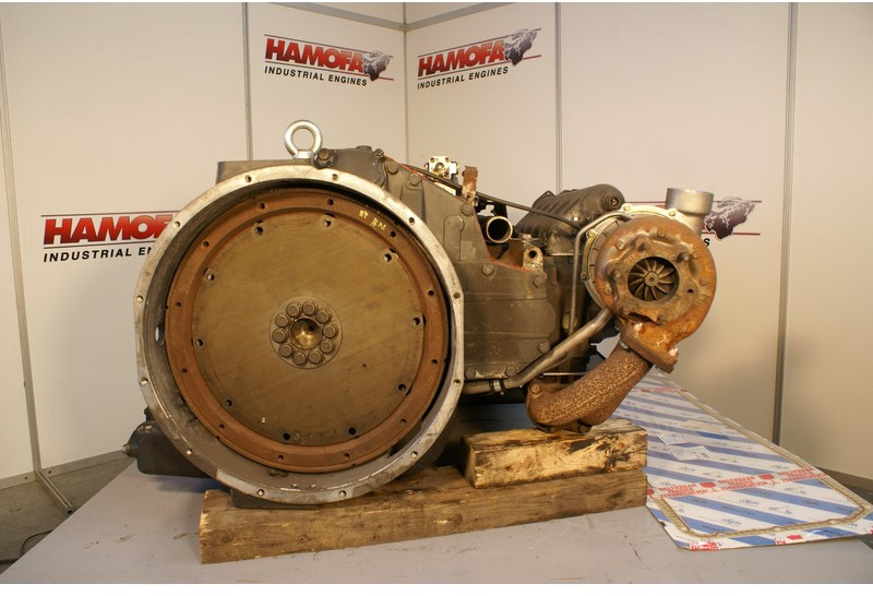 Mercedes-Benz OM 447.978 RECONDITIONED - Engine: picture 4 Mercedes-Benz OM 447.978 RECONDITIONED - Engine: picture 4