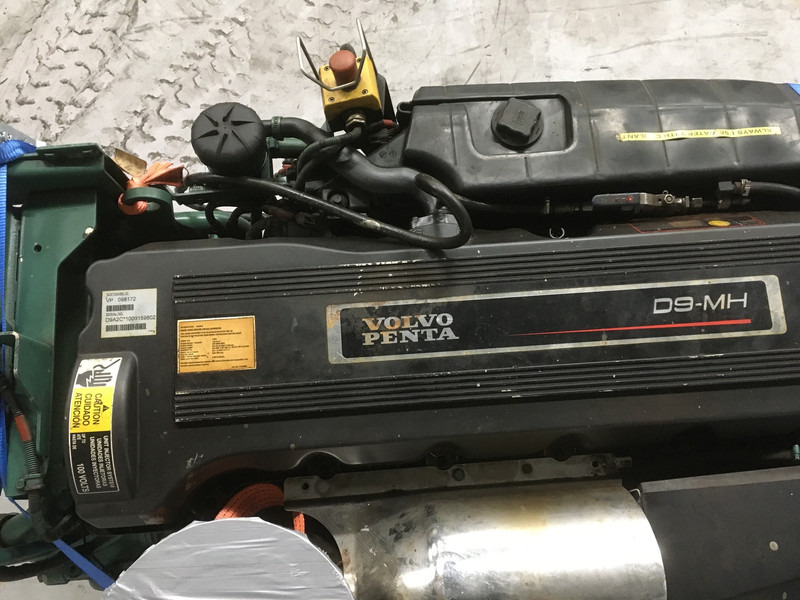 Volvo D9A2C D9-425 USED - Engine for Construction machinery: picture 5 Volvo D9A2C D9-425 USED - Engine for Construction machinery: picture 5