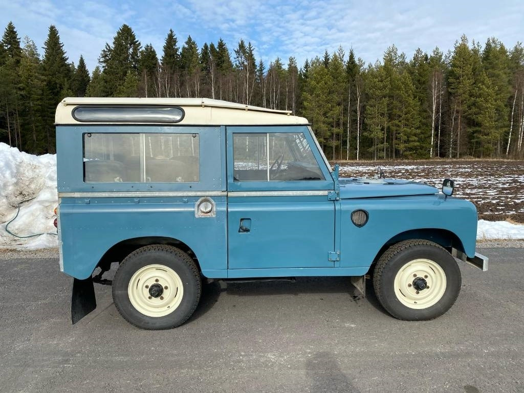 Land Rover Regular Station Wagon - Car: picture 4 Land Rover Regular Station Wagon - Car: picture 4