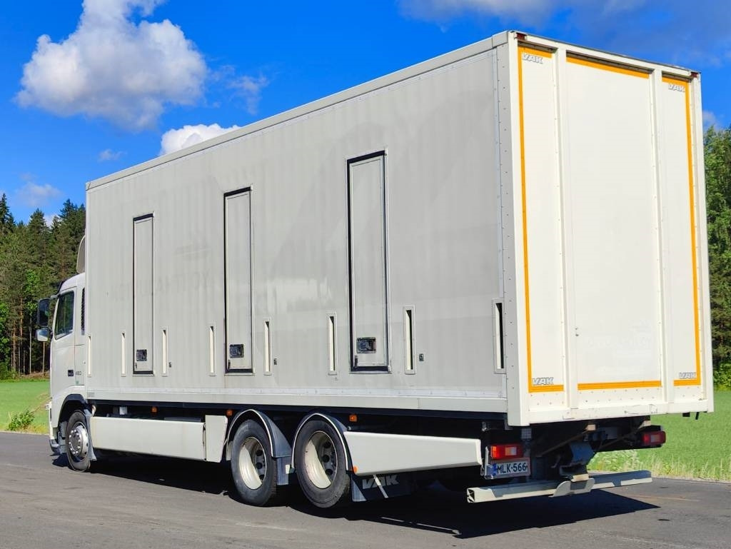 Volvo FH 13 460 - Box truck: picture 3 Volvo FH 13 460 - Box truck: picture 3
