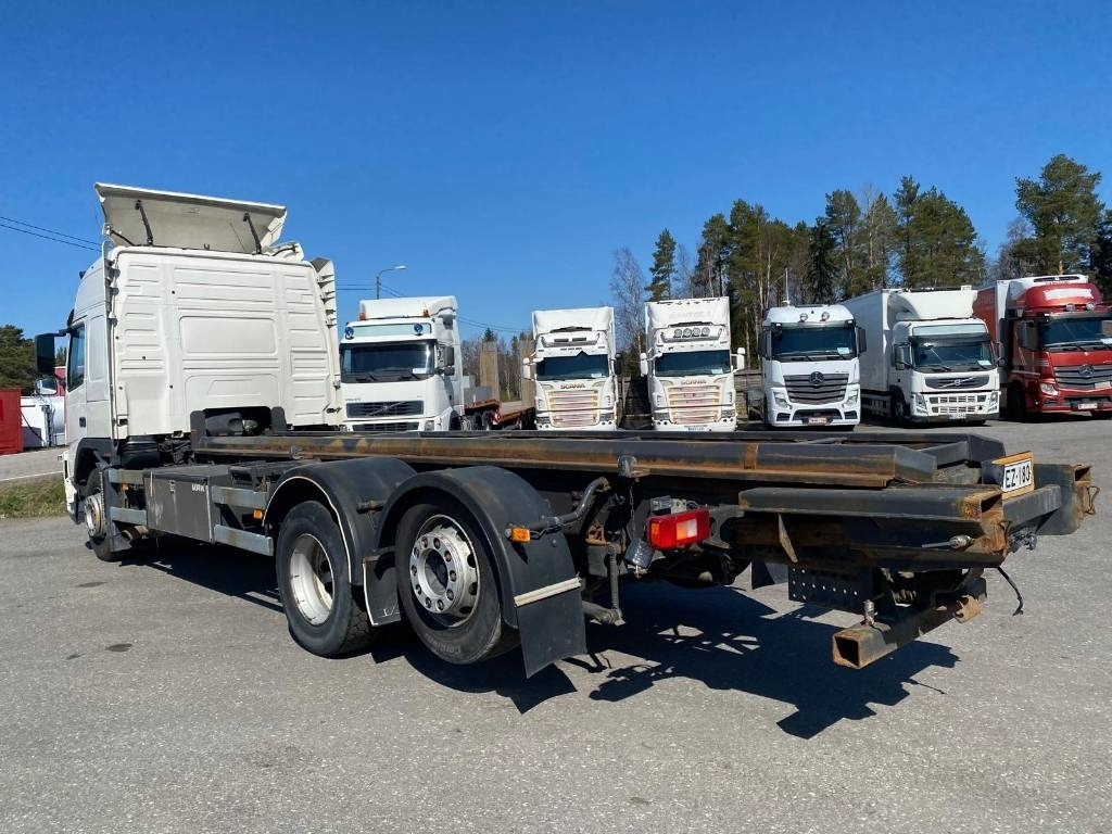 Volvo FM 13 - Container transporter/ Swap body truck: picture 3 Volvo FM 13 - Container transporter/ Swap body truck: picture 3
