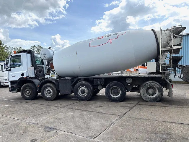 Ginaf X 5250 TS 8x4 15M3 MULDER CONCRETE MIXER (EURO 3 / ZF16 MANUAL GEARBOX / REDUCTION AXLES / AIRCONDITIONING) - Concrete mixer truck: picture 5 Ginaf X 5250 TS 8x4 15M3 MULDER CONCRETE MIXER (EURO 3 / ZF16 MANUAL GEARBOX / REDUCTION AXLES / AIRCONDITIONING) - Concrete mixer truck: picture 5