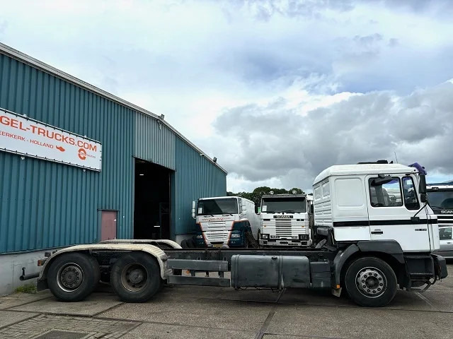MAN 26.414 FNL-T (6-CILINDERHEADS) 6x4 CHASSIS (EURO 2 / ZF16 MANUAL GEARBOX / REDUCTION AXLES) - Cab chassis truck: picture 4 MAN 26.414 FNL-T (6-CILINDERHEADS) 6x4 CHASSIS (EURO 2 / ZF16 MANUAL GEARBOX / REDUCTION AXLES) - Cab chassis truck: picture 4